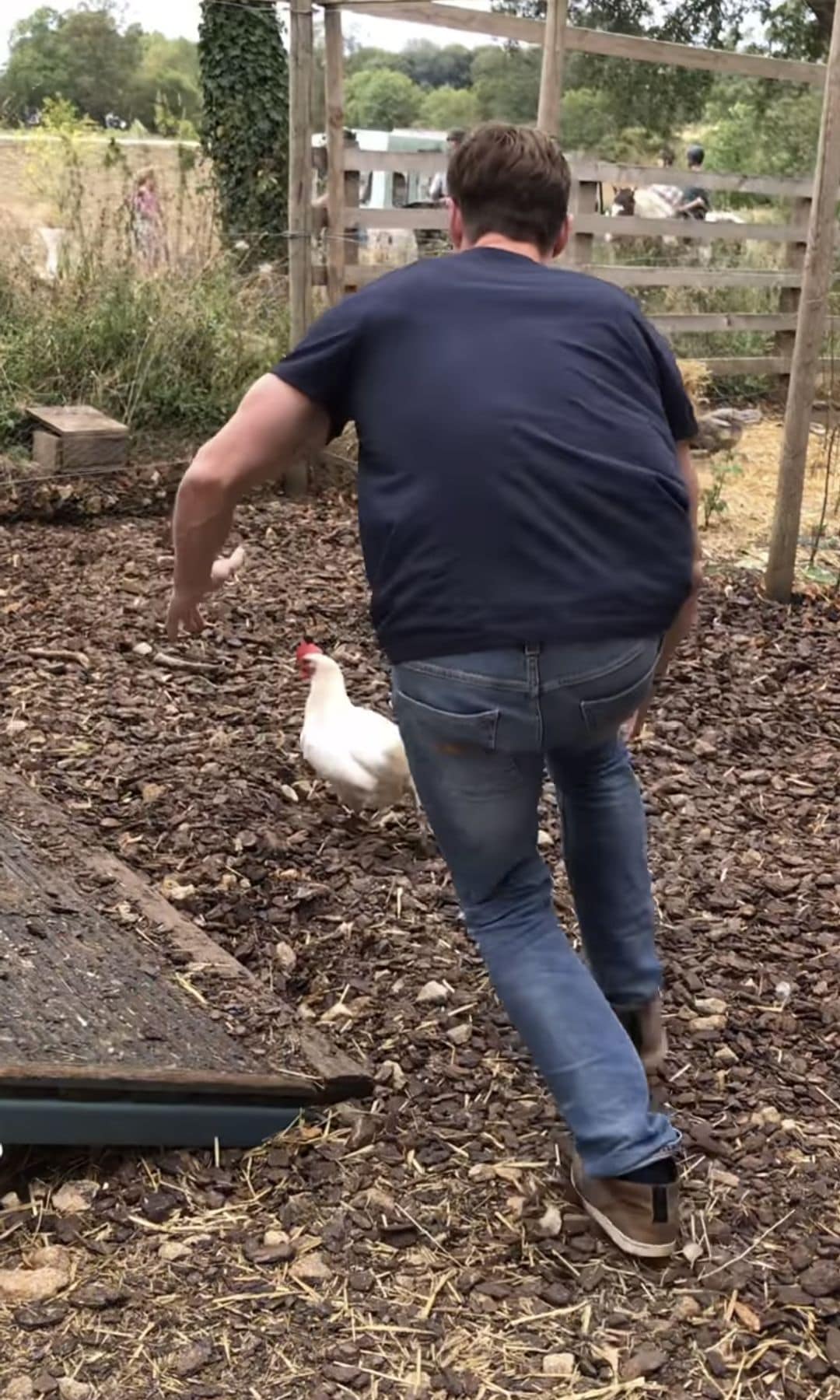 Pataky showed Hemsworth's playful side in a new video