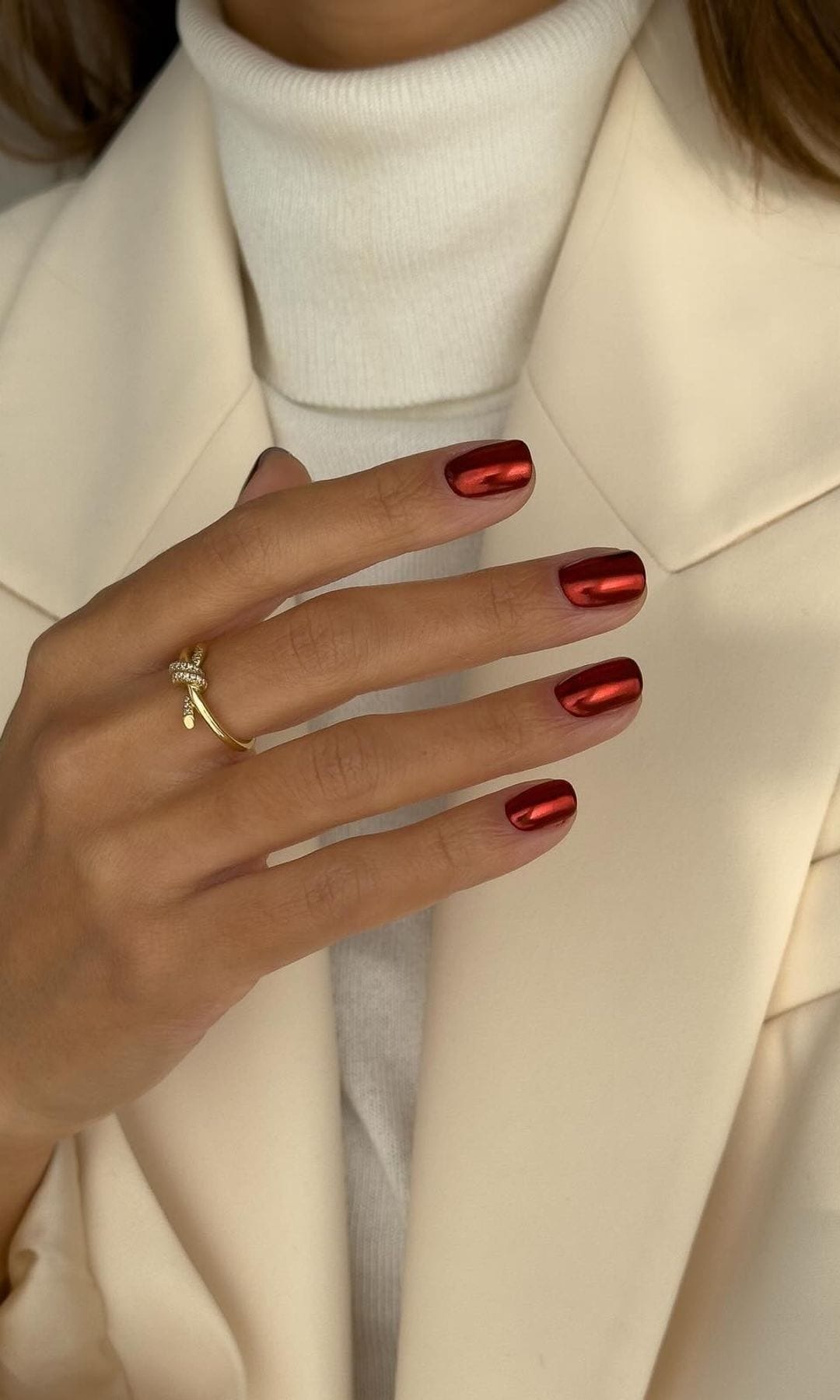 Holiday Manicures: 12 elegant and festive Christmas and New Year’s Styles
