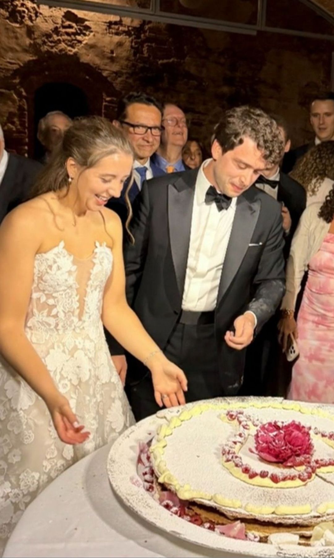 Kelly Ripa and Mark Conseulos give fans a peek inside their nephew Alec's 'stunning' Tuscany wedding