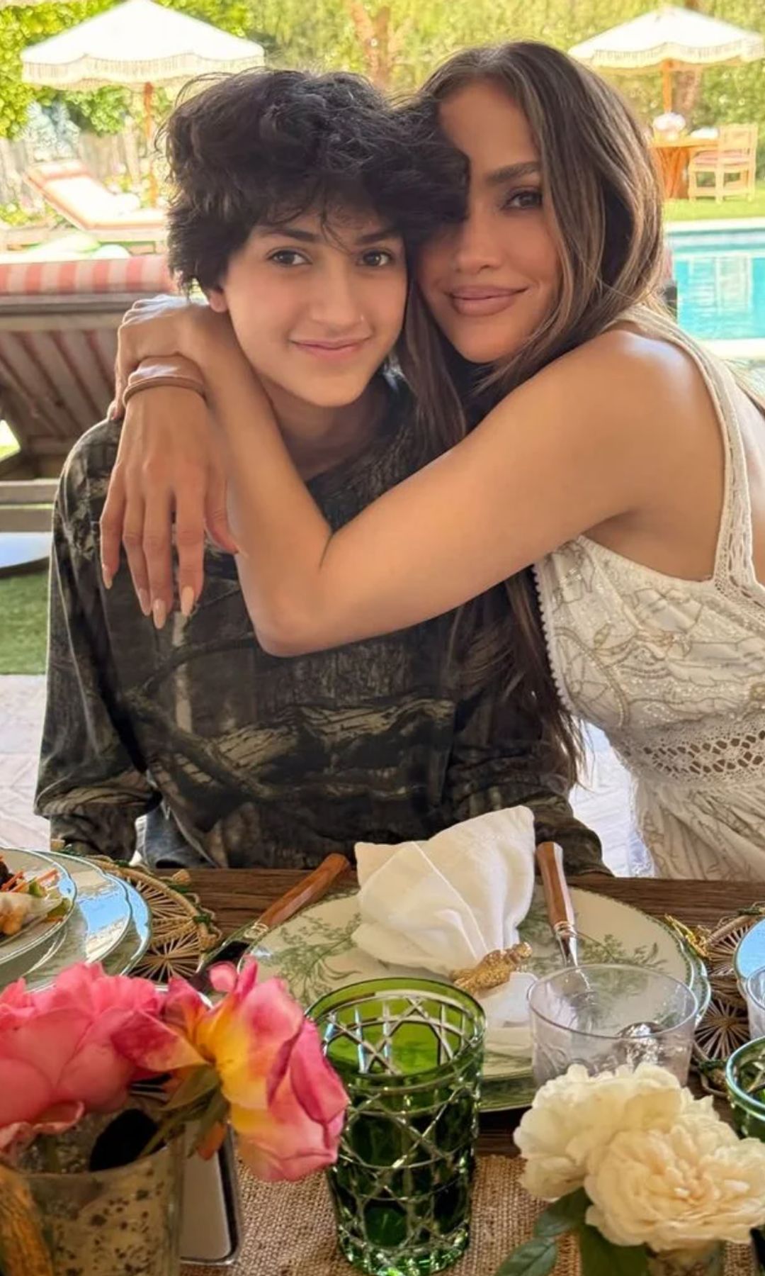 Emme Muñiz with her mom