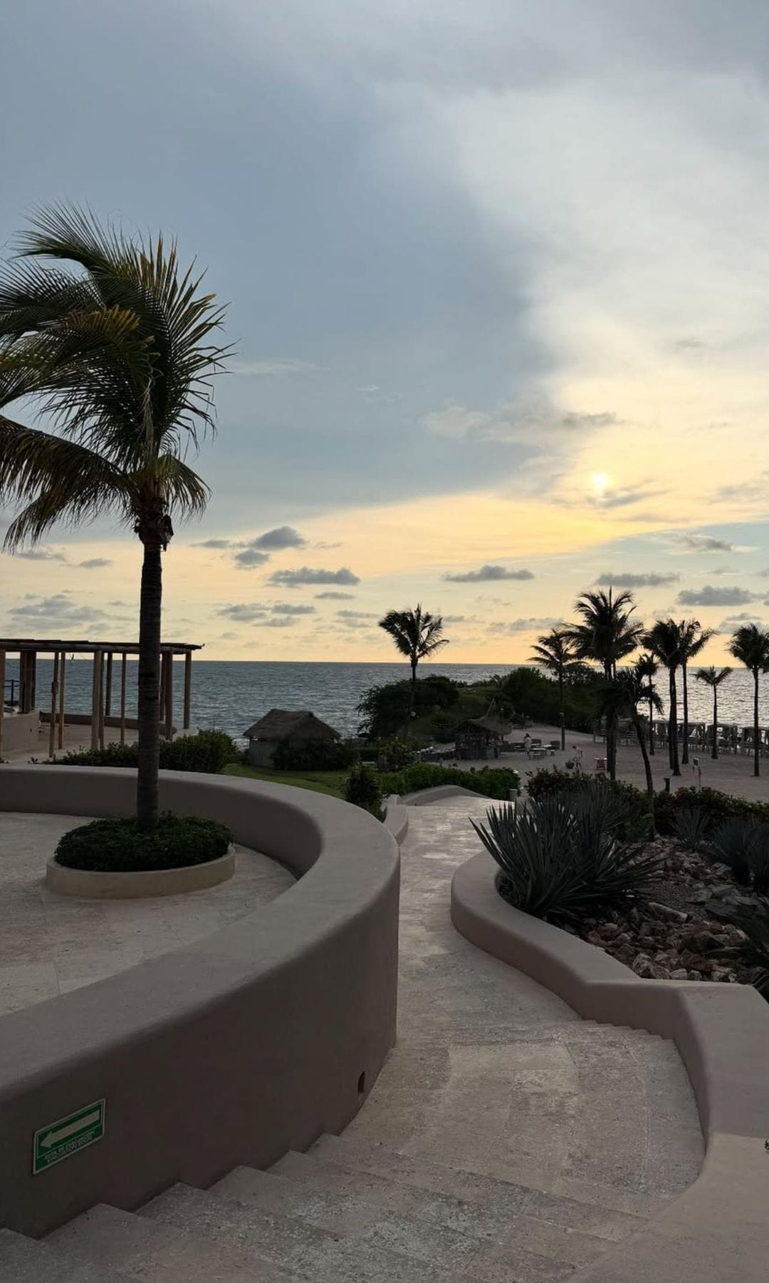 Mandy Moore's Mexico family vacation