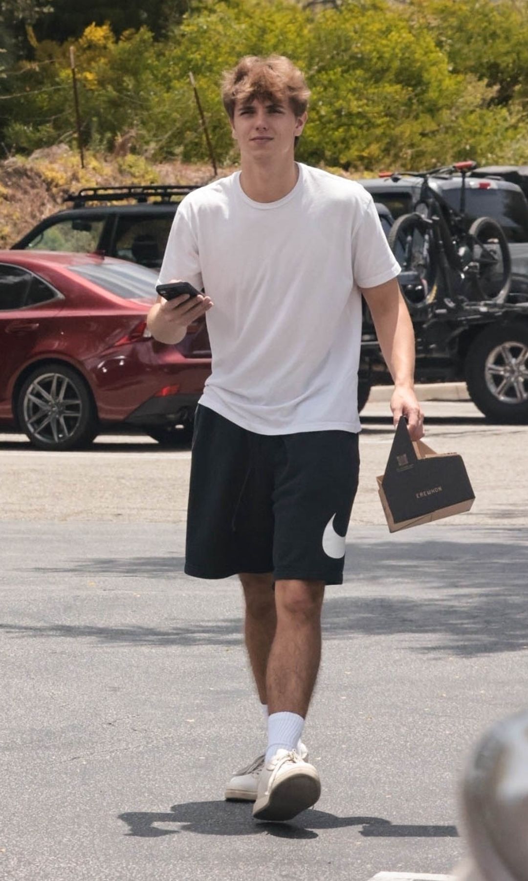 Jayden showcased his relaxed and cool style