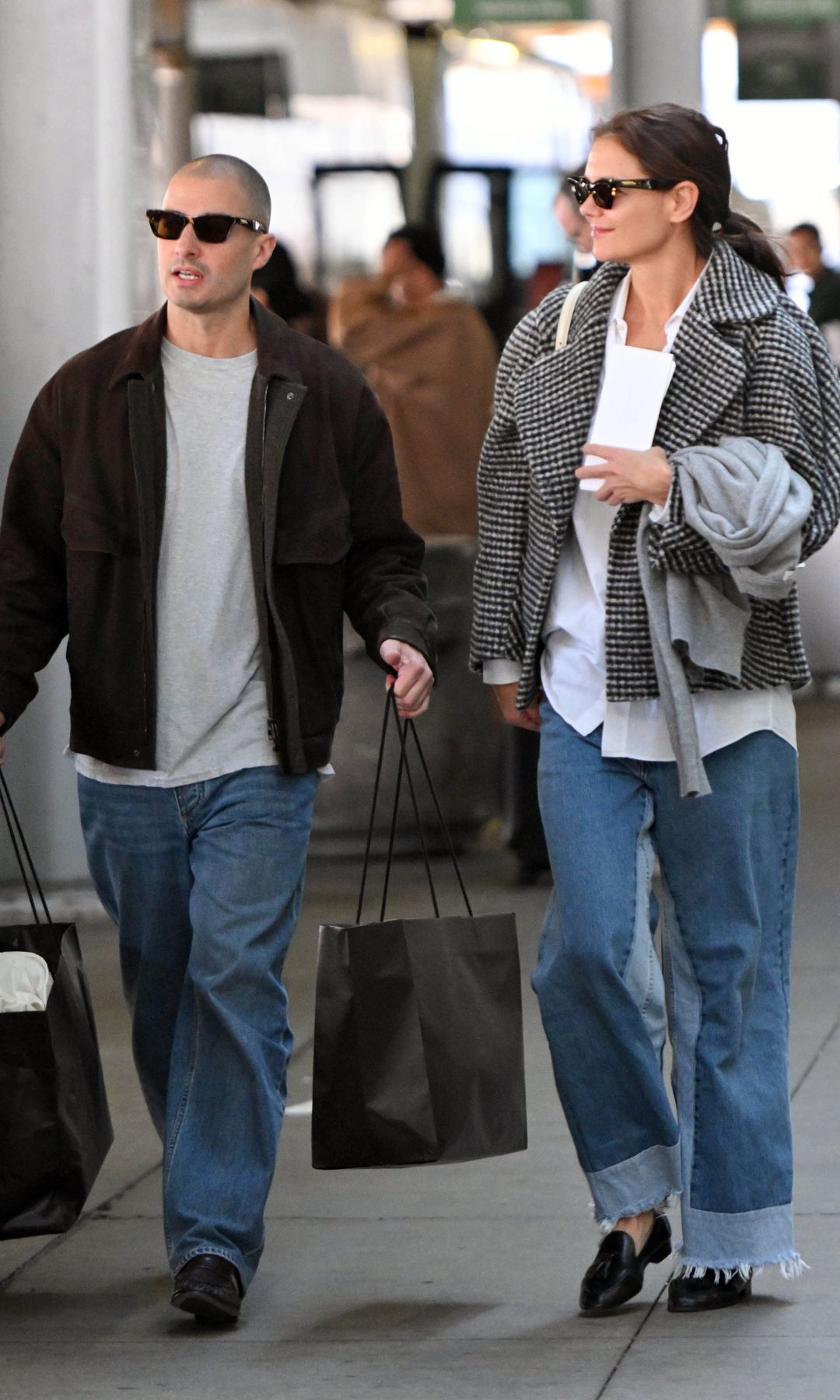 The two looked cool and complementary in stylish outfits