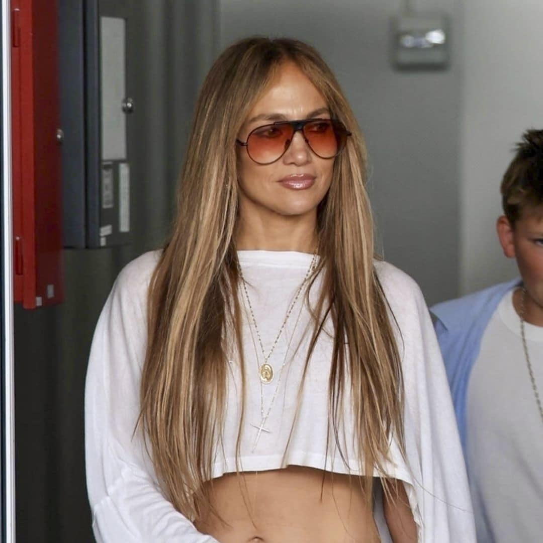 Jennifer Lopez takes Emme and Ben Affleck's son shopping in Beverly Hills [PHOTOS]
