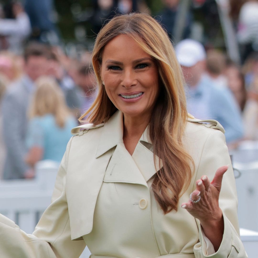 Melania Trump looks elegant in white suit and nude heels at latest presidential appearance