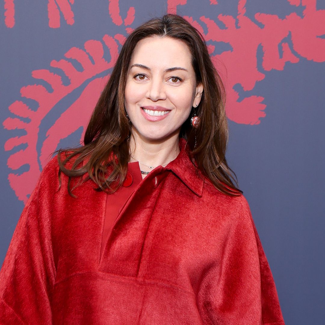 Aubrey Plaza keeps it comfy-chic while debuting baby bump in New York