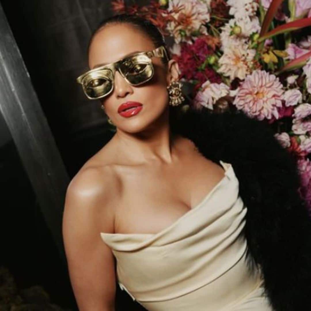 Jennifer Lopez looks like a gold goddess in glamorous Schiaparelli ensemble