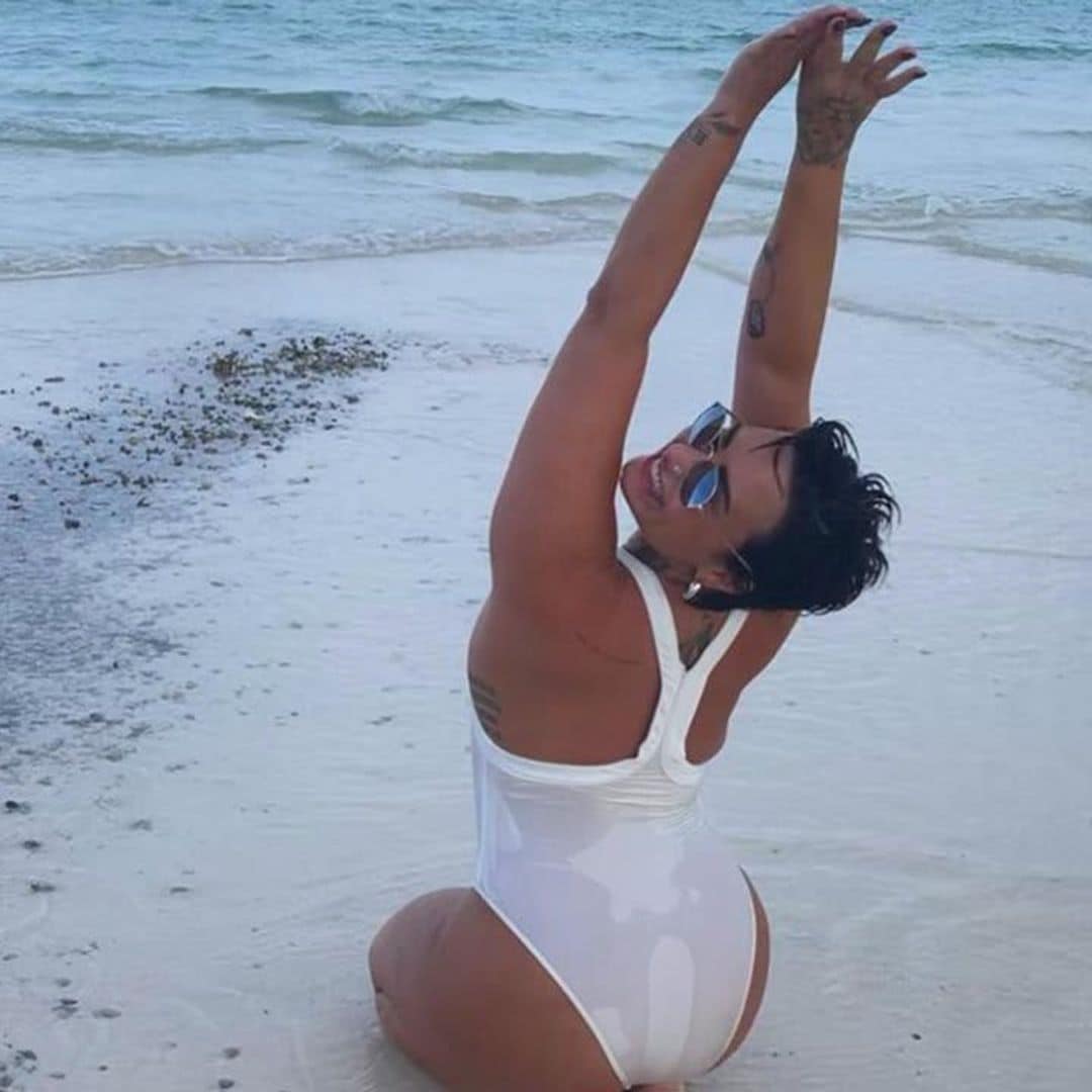 Demi Lovato celebrates 29th birthday with stunning swimsuit pics
