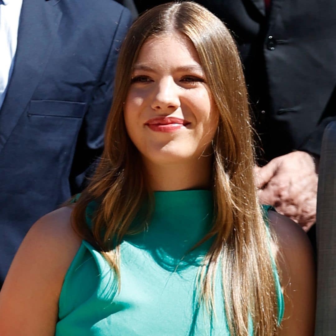 Infanta Sofia of Spain meets fellow recent grads during surprise appearance