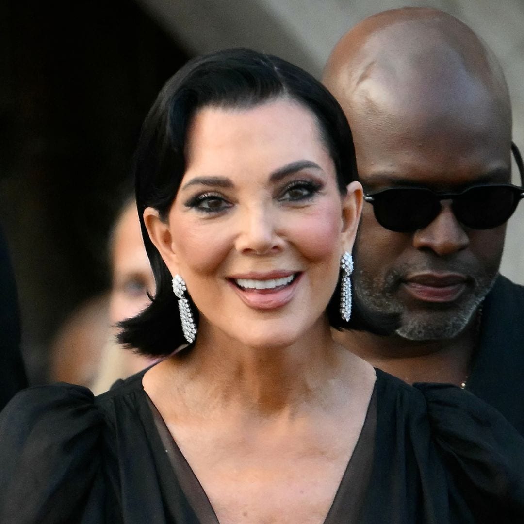 Kris Jenner accused of having six toes in latest photoshop controversy