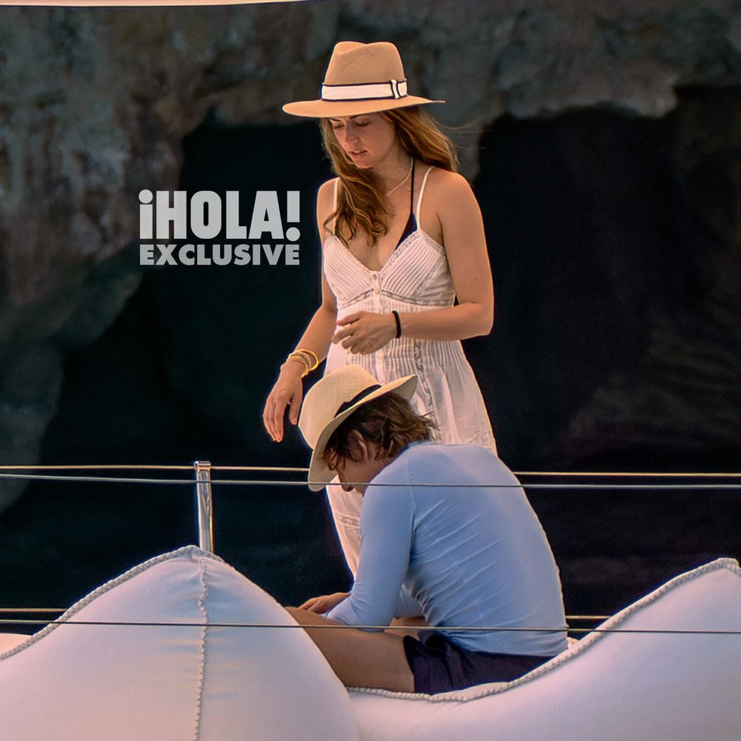 Ana de Armas & Tom Cruise: Spotted! Menorca Island Getaway Sparks Romance Talk [SEE EXCLUSIVE PHOTOS]