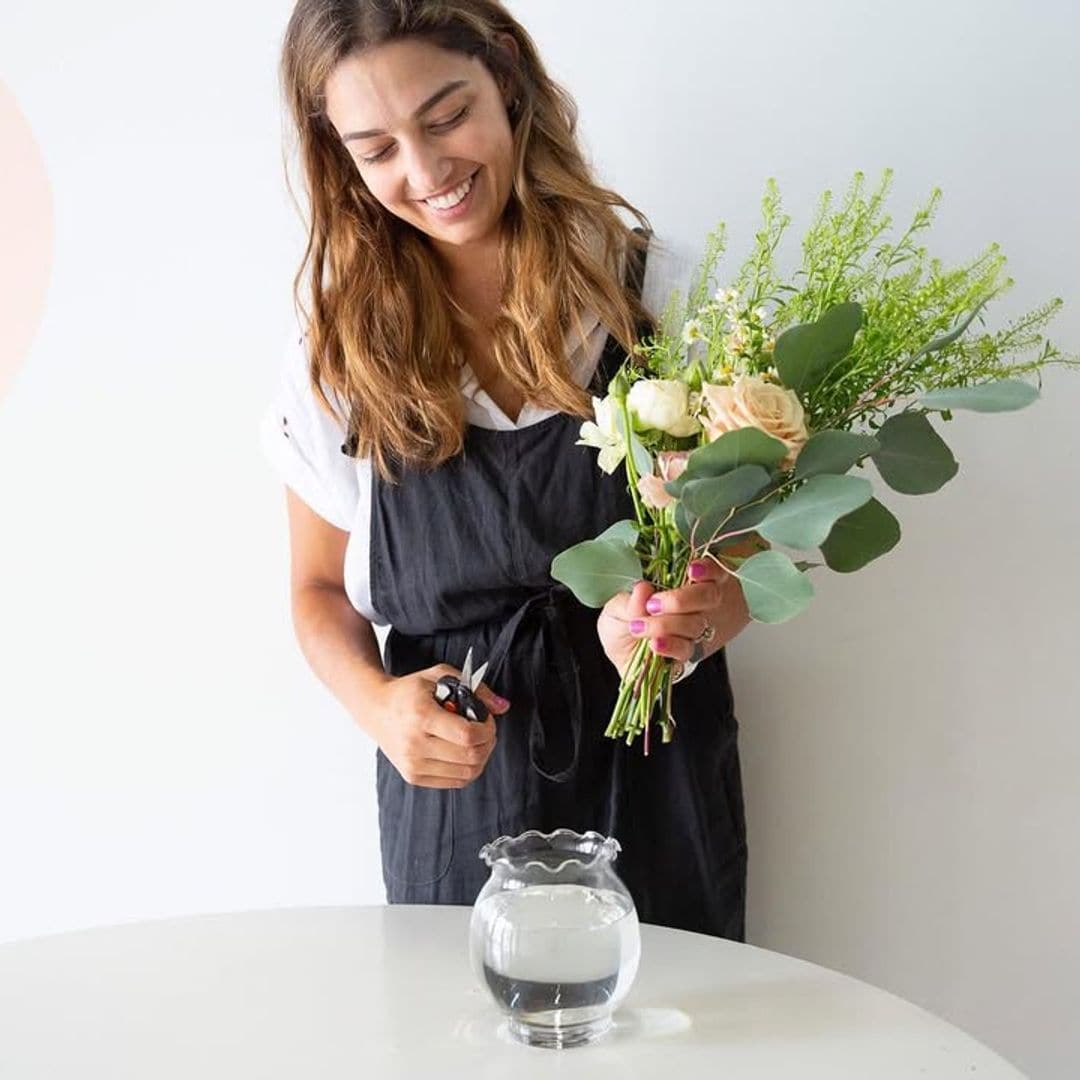 florist Melanie Fernandez