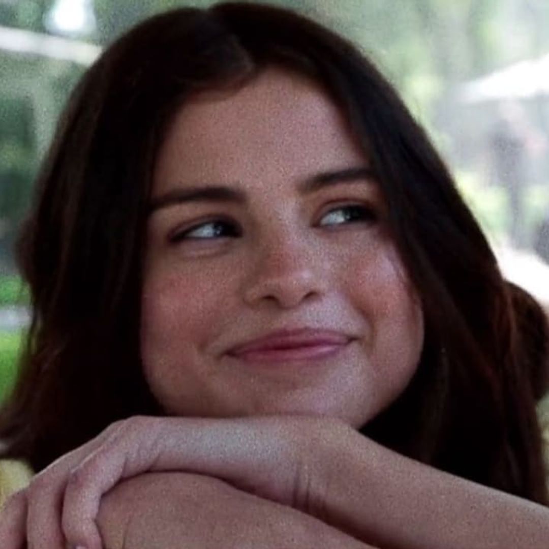 Selena Gomez praised for showing her natural beauty in make-up free selfies