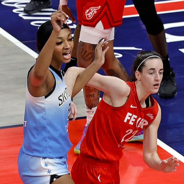 Caitlin Clark vs. Angel Reese battle: WNBA makes history after Indiana  Fever vs. Chicago Sky game