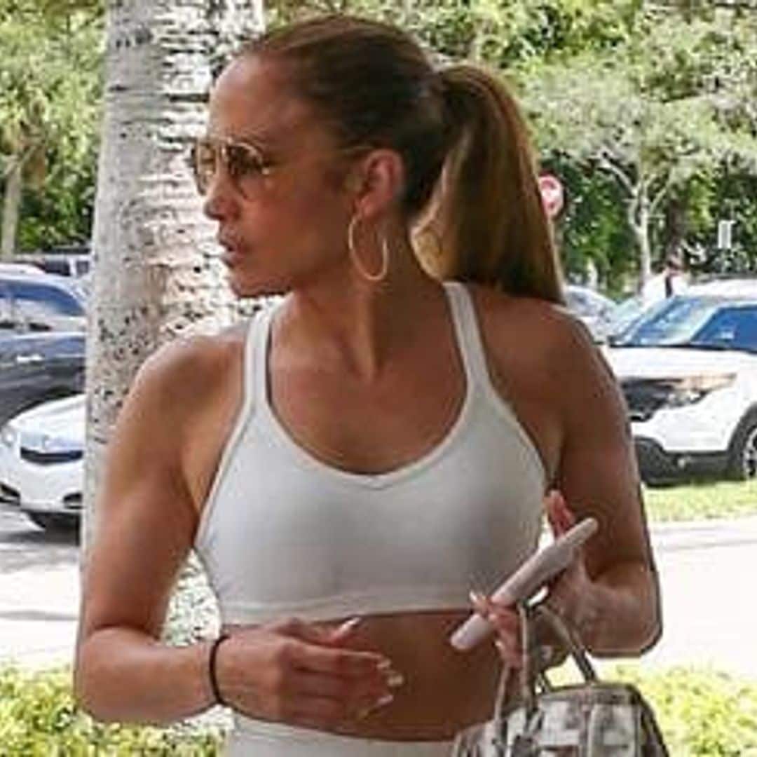 Jennifer Lopez does the impossible and twins with a younger version of herself