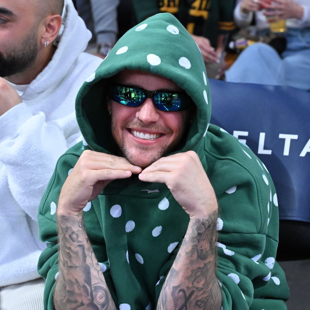  Justin Bieber attends a basketball game between the Los Angeles Lakers and the Orlando Magic at Crypto.com Arena on February 24, 2026 in Los Angeles, California. NOTE TO USER: User expressly acknowledges and agrees that, by downloading and or using this photograph, User is consenting to the terms and conditions of the Getty Images License Agreement. (Photo by Allen Berezovsky/Getty Images)