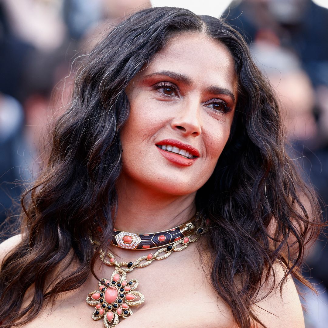 Así disfrutaron Salma Hayek y su hija Valentina Paloma de una noche de rock con Oasis
