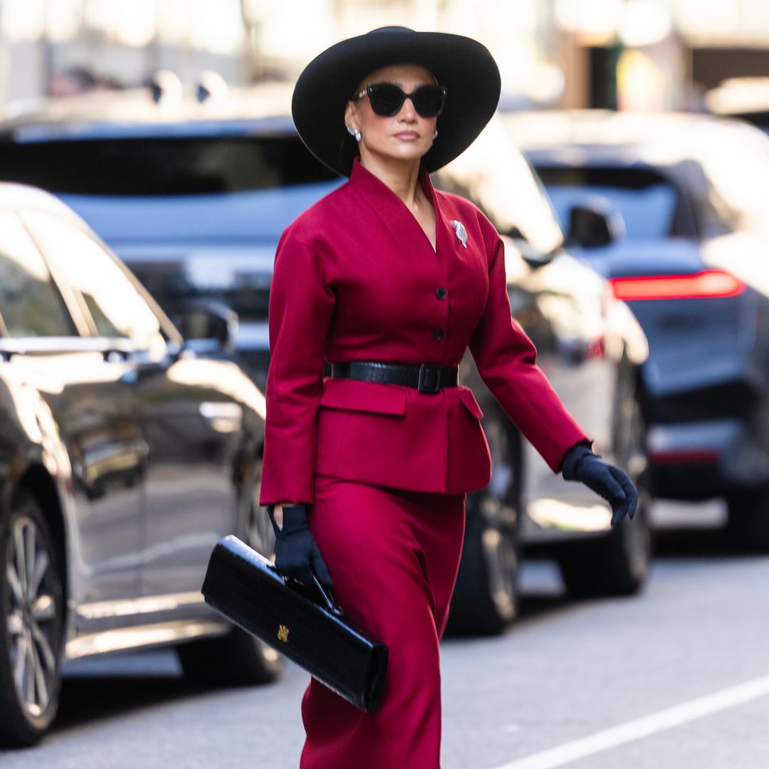 Jennifer Lopez revives Old Hollywood glamour in Dior’s iconic 'new look'