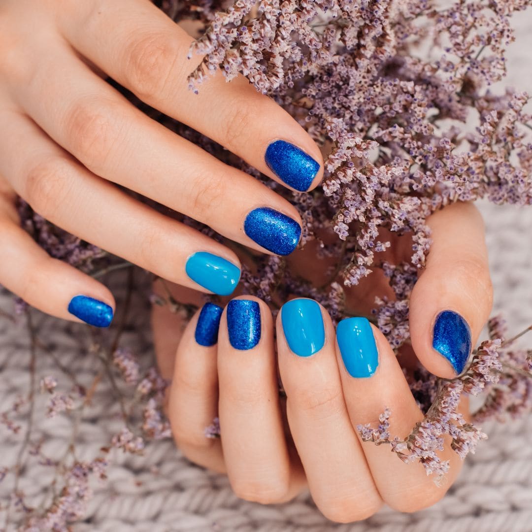 Short nails for summer: Colorful, bright, and trendy manicure ideas