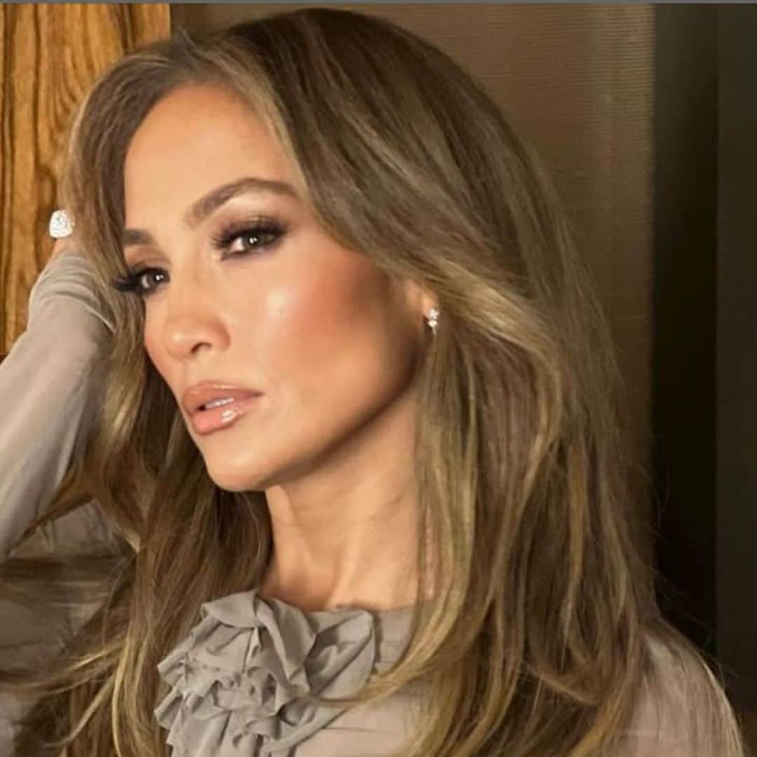 Jennifer Lopez steals the show in tight-fitting nude dress during night out