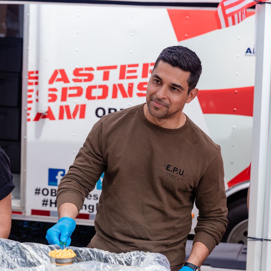 Wilmer Valderrama surprises Florida community with much-needed hurricane relief