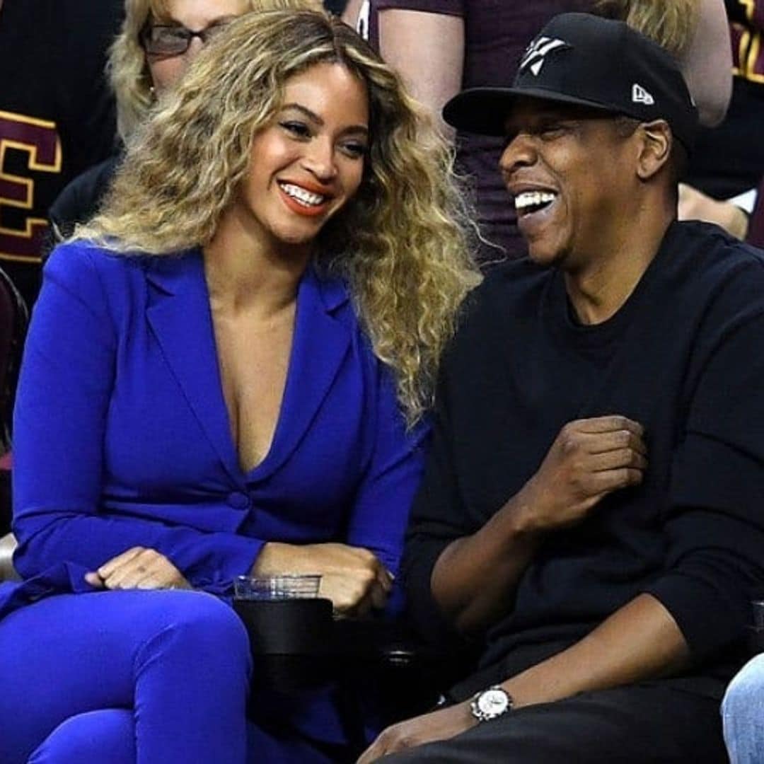 Beyonce and Jay Z are expecting twins - see the announcement