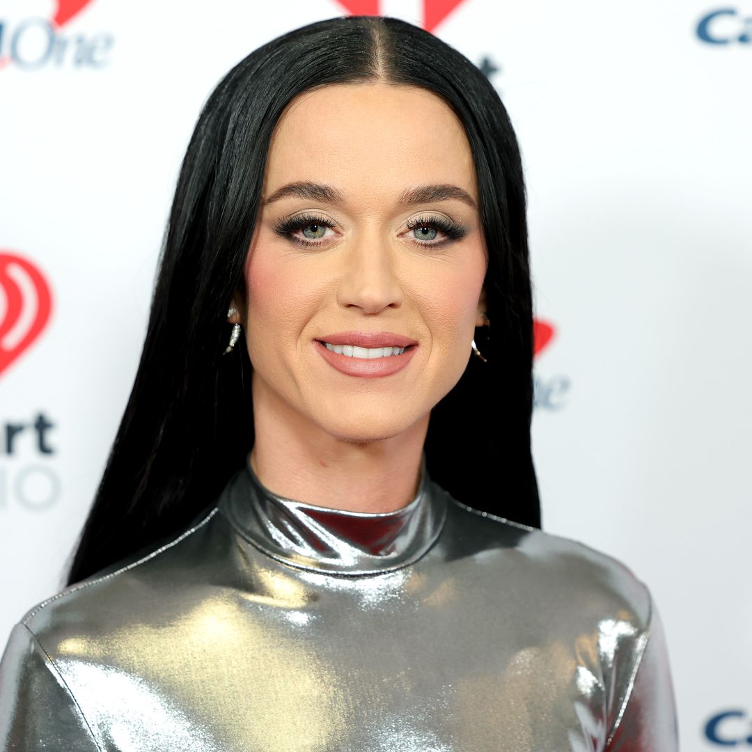 Katy Perry and Justin Trudeau confirm romance with steamy yacht kiss