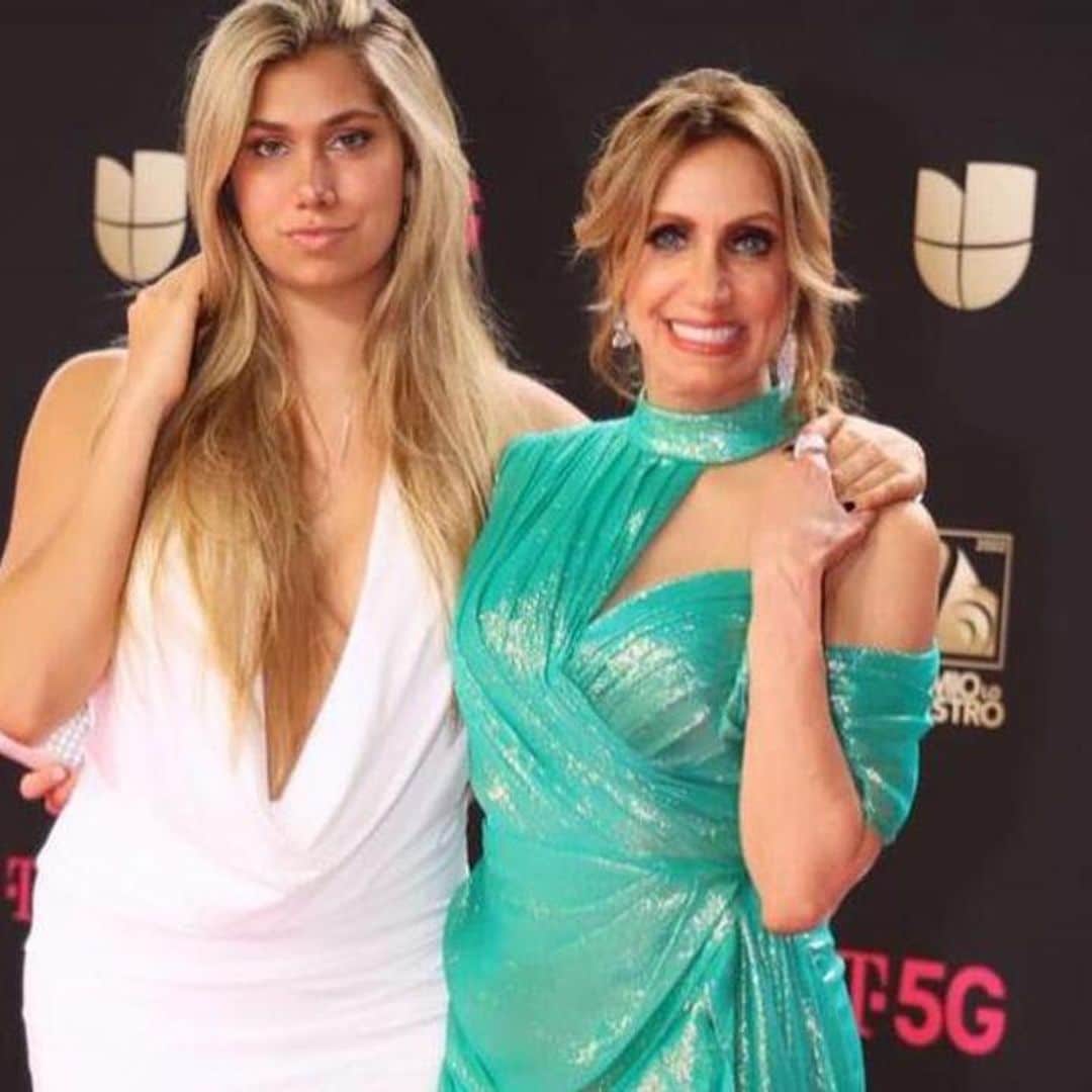 Lili Estefan and her daughter Lina looked gorgeous on the red carpet of Premio Lo Nuestro