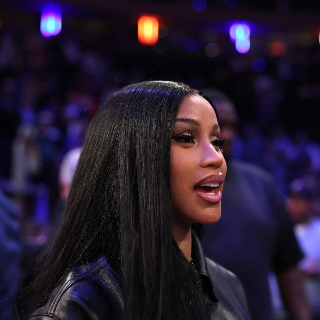 Cardi B and Stefon Diggs confirm romance in star-studded basketball game [PHOTOS]