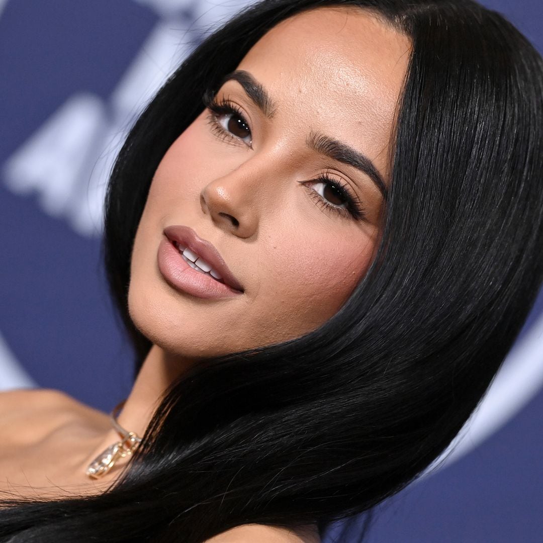 Becky G rules the 2025 AMAs in a bold curve-hugging mini dress