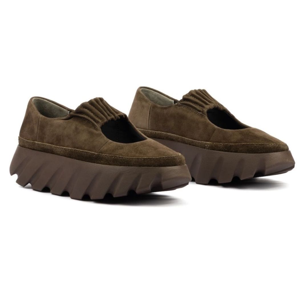 Mary Janes are here to stay: The fascinating history behind the classic shoe and this season’s trendiest styles