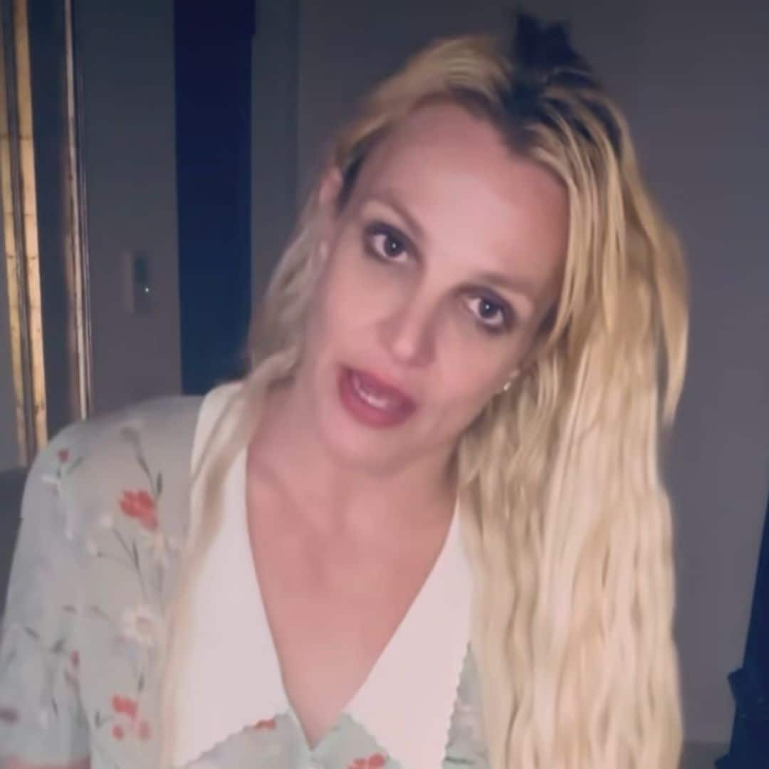 Britney Spears happily makes bread after sparking concern over her house