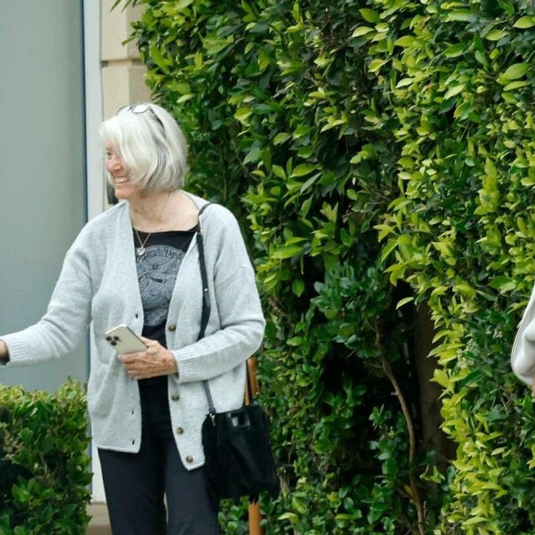 Jennifer Garner hugs ex-husband Ben Affleck’s mom in sweet reunion