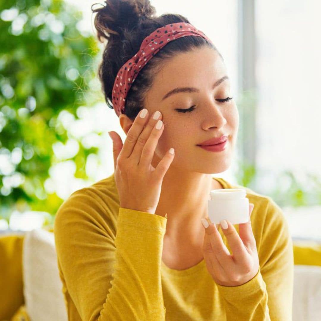 Vitamin C: The anti-aging secret recommended by dermatologists