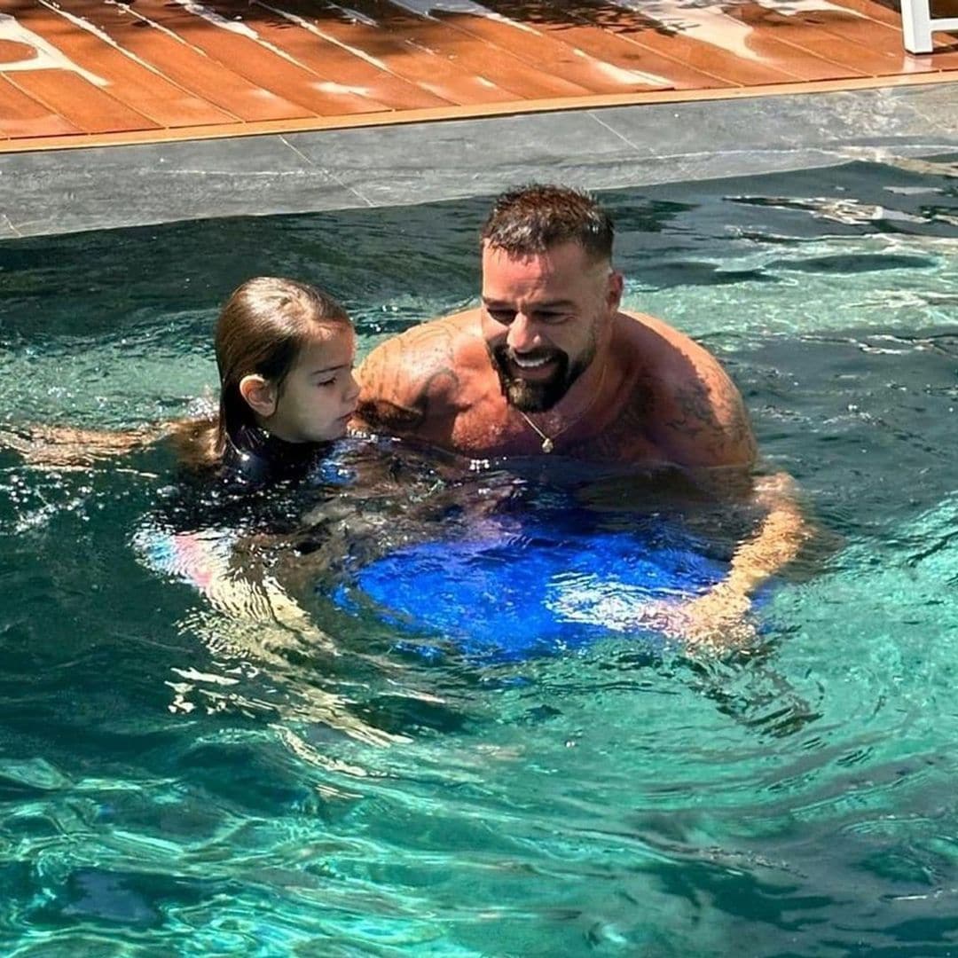 Ricky Martin's summer isn't over! Singer shares a glimpse of a day at the pool with good company