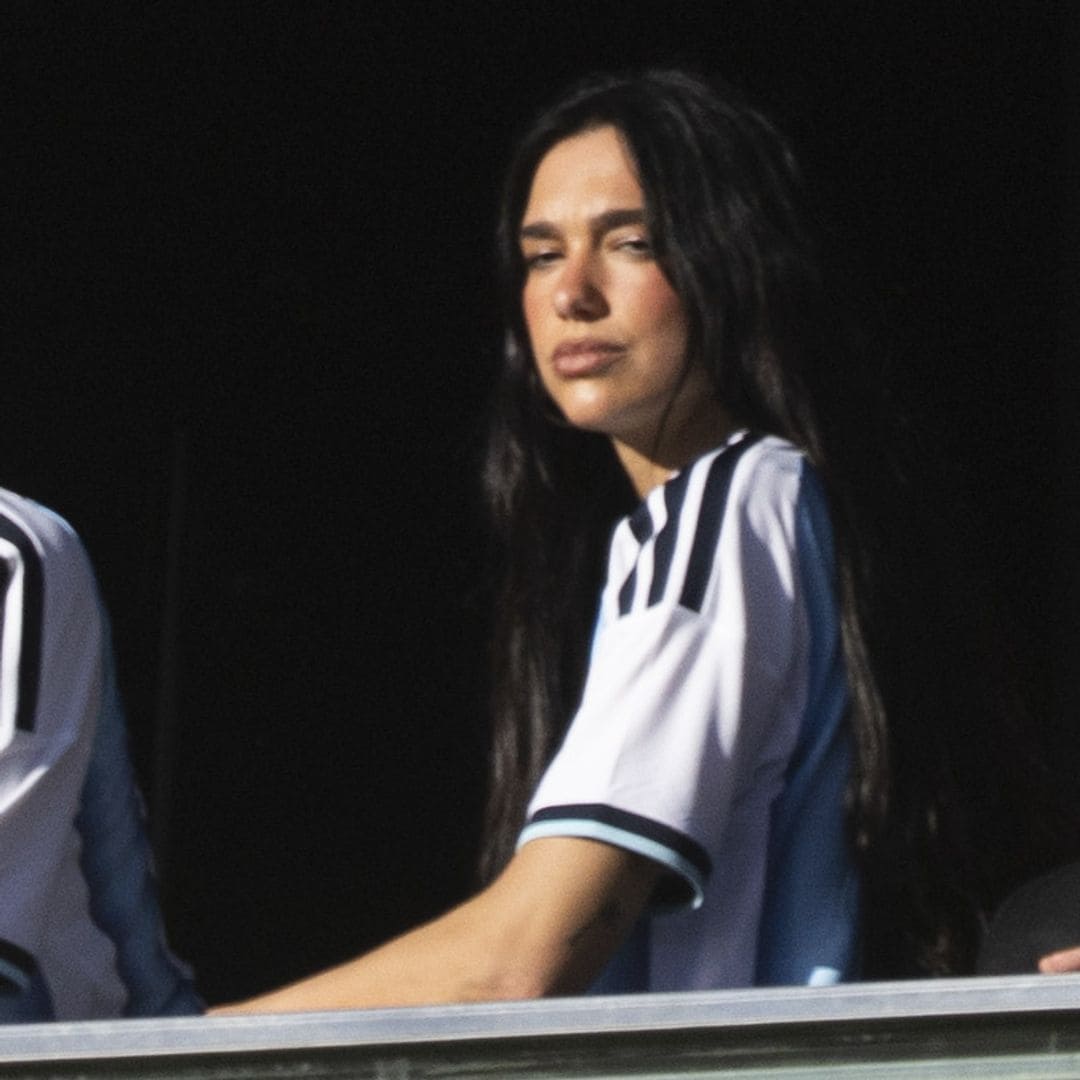 Los padres de Dua Lipa se rinden ante la magia de Chichén Itzá en su visita por México