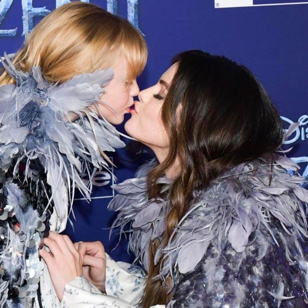 Selena Gomez twins with her little sister in Disney Princess mode at ‘Frozen 2’ premiere