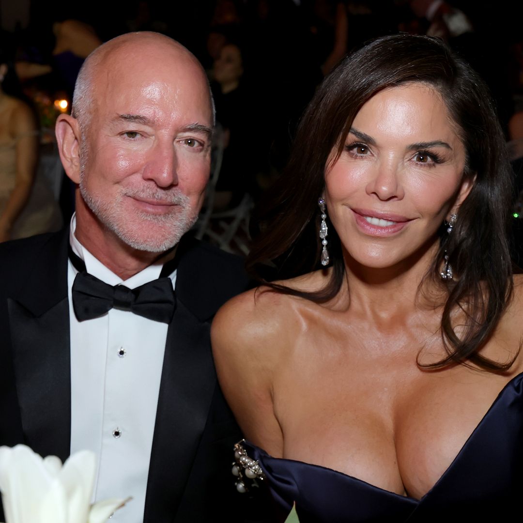 Lauren Sánchez Bezos and Jeff Bezos add another thrill to their adventure list — This time, 440 feet above Sydney