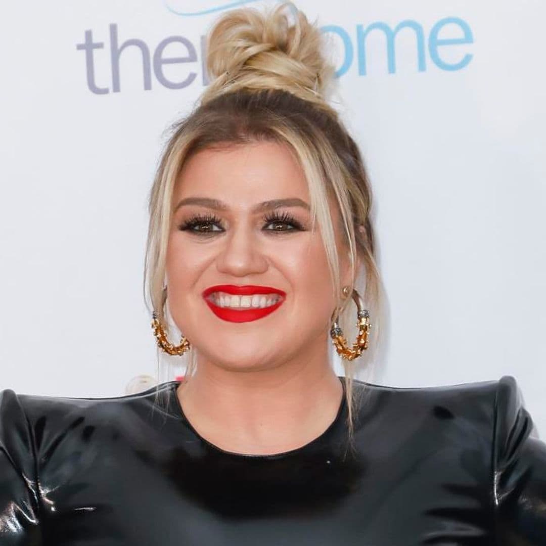 Kelly Clarkson Is Taking Over For Simon Cowell On ‘America‘s Got Talent’