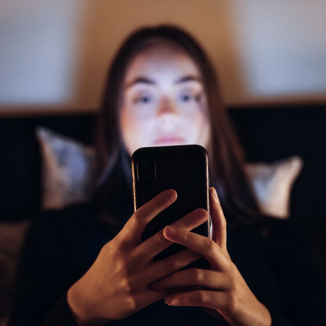 Expert advice for parents: How late-night phone habits impact adolescent brain development