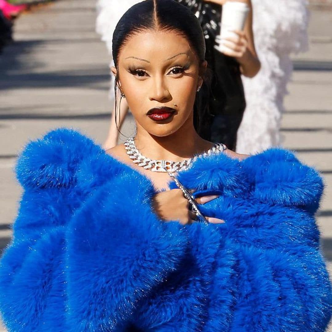 Cardi B brings back this controversial beauty trend from the 90’s