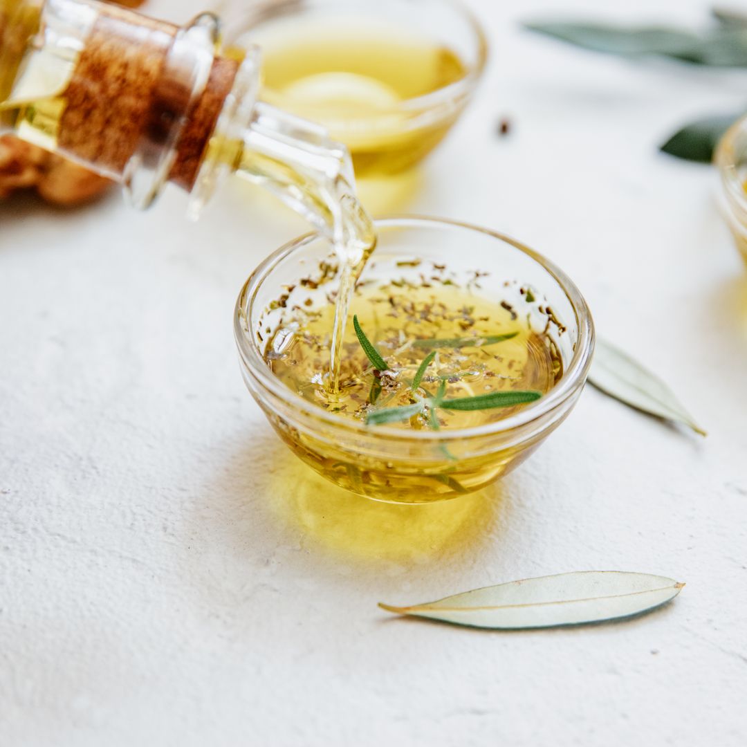 Oregano oil can ease bloating and promote better digestion