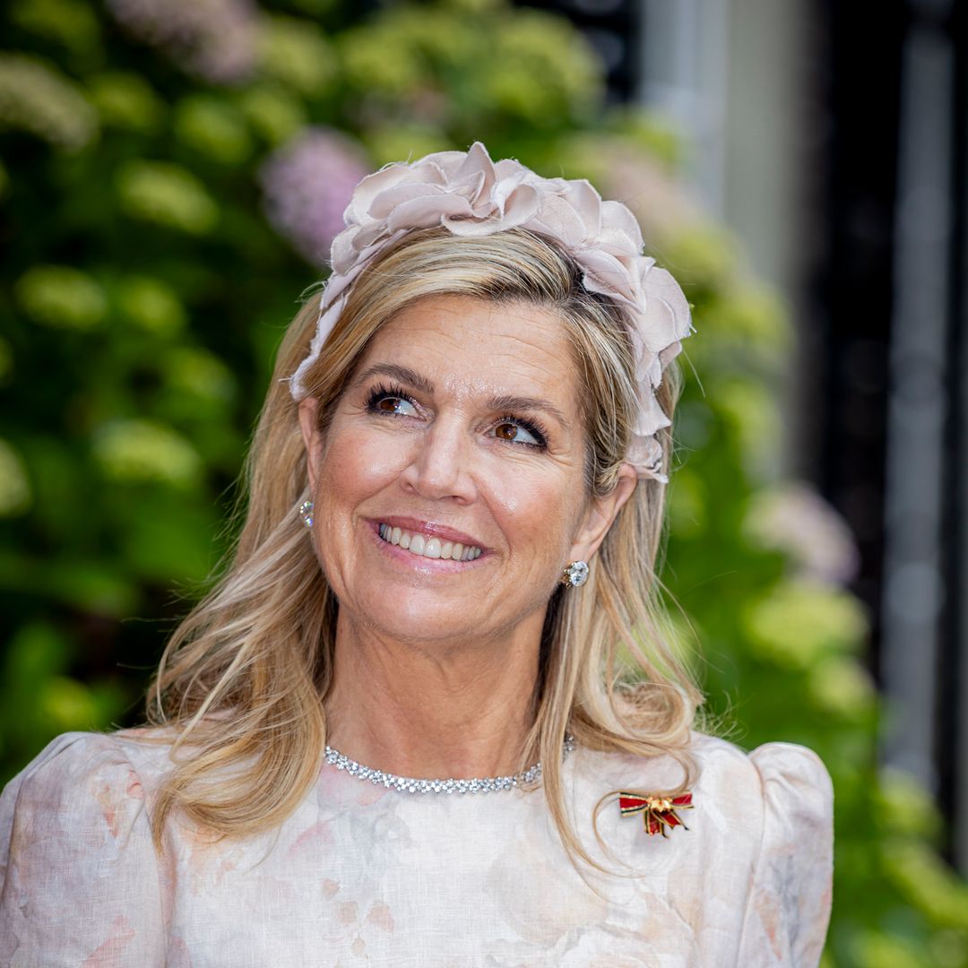 Queen Máxima goes from soft daytime romance to evening glamour in historic royal jewels