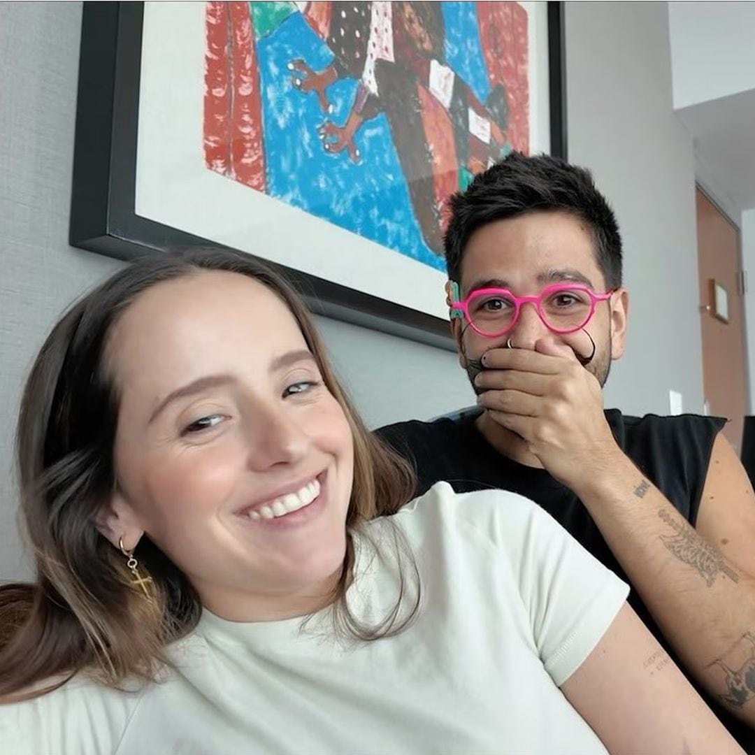 Camilo y Evaluna inauguran la temporada navideña junto a sus hijas Índigo y Amaranto