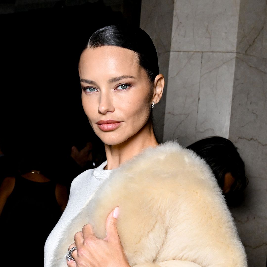 Adriana Lima’s latest appearance has fans comparing her to her early 2000s Victoria’s Secret era