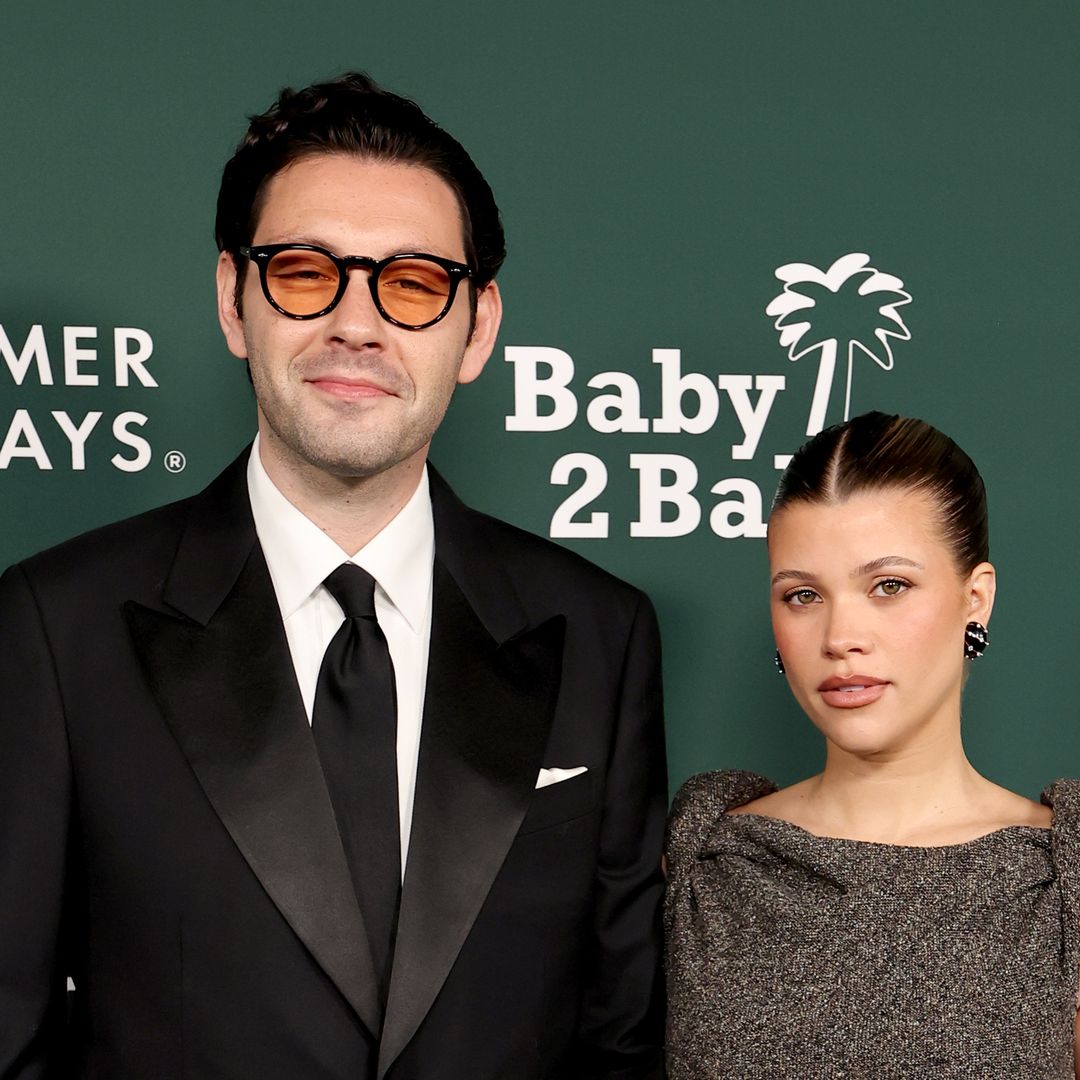 Sofia Richie Grainge shares her five-month baby bump update, and fans are saying, "How?"