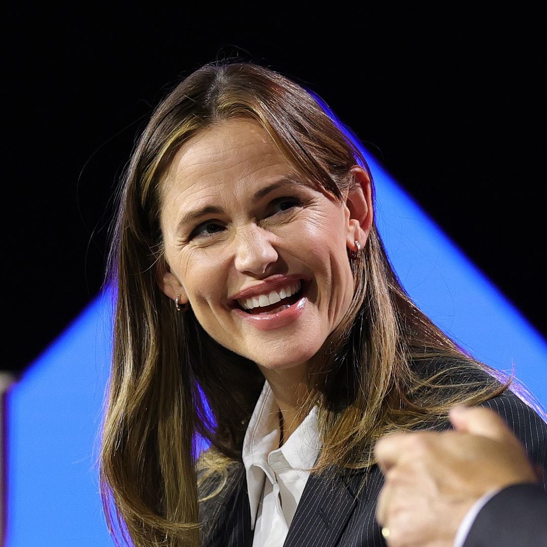 Jennifer Garner on sports-mom duty as she takes son Samuel to the Chargers game