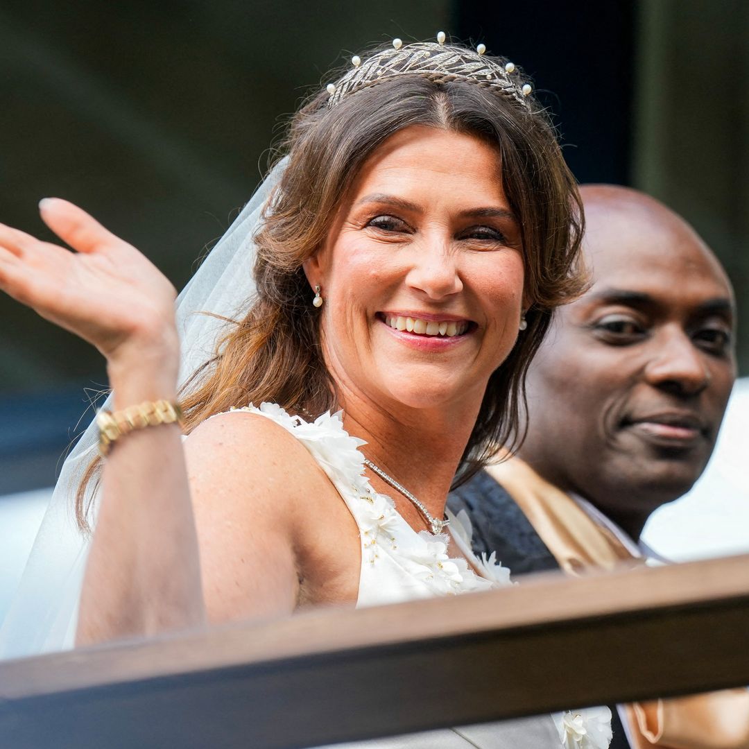 Princess Märtha Louise wears diamond and pearl tiara to marry Durek Verrett