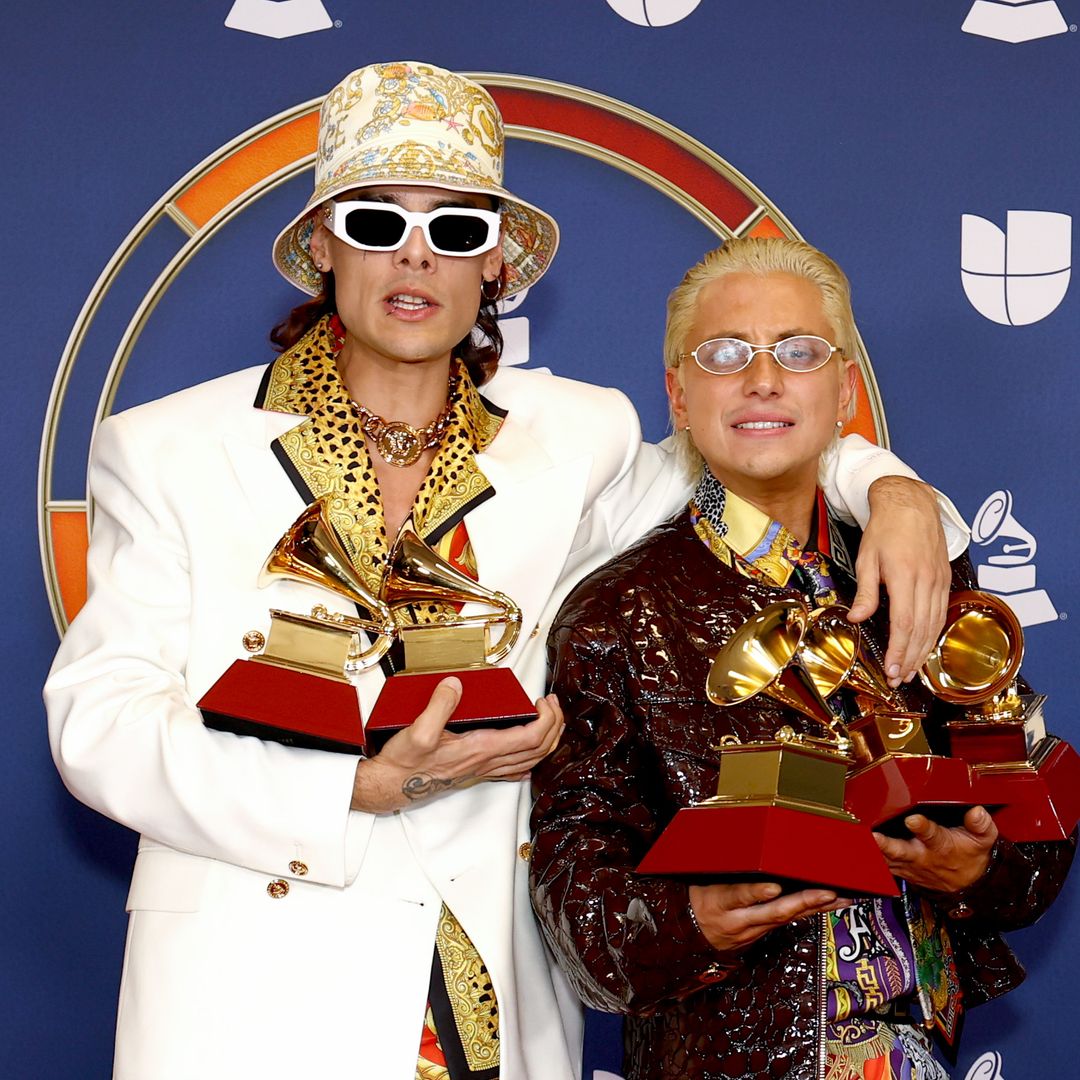 CA7RIEL & Paco Amoroso steal the show at the Latin GRAMMYS with style and a little trolling