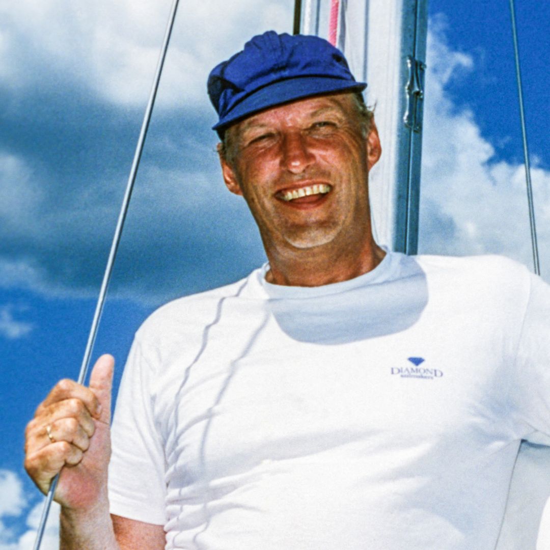 No crown, no royal portrait: The meaning behind King Harald’s poignant final photo